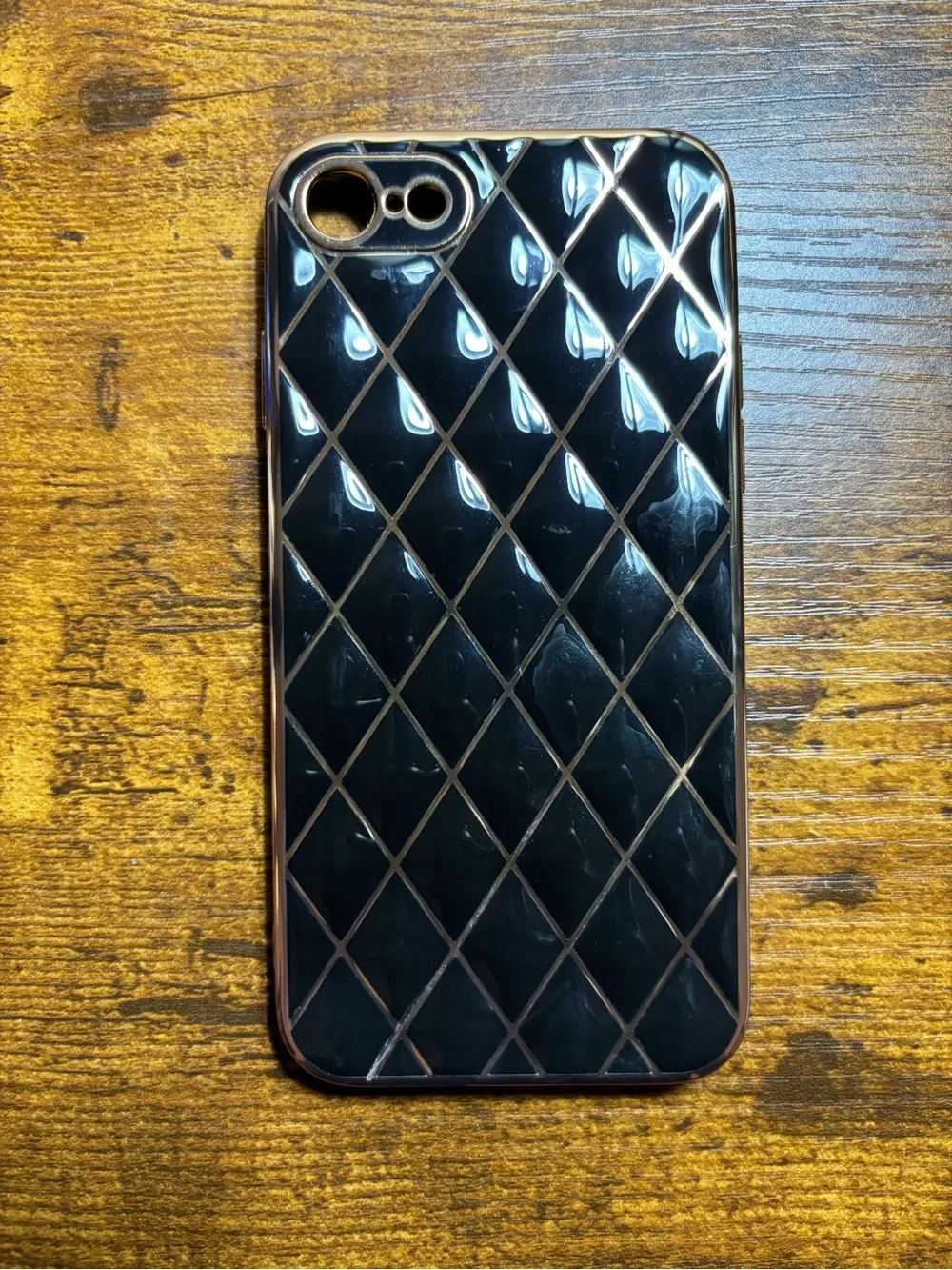 Stylish Quilted Black Phone Case with Gold Trim for 7/8/iphone Se✅✅✅🔥